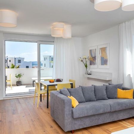 Luxury Apartment La Mer Murter Bagian luar foto