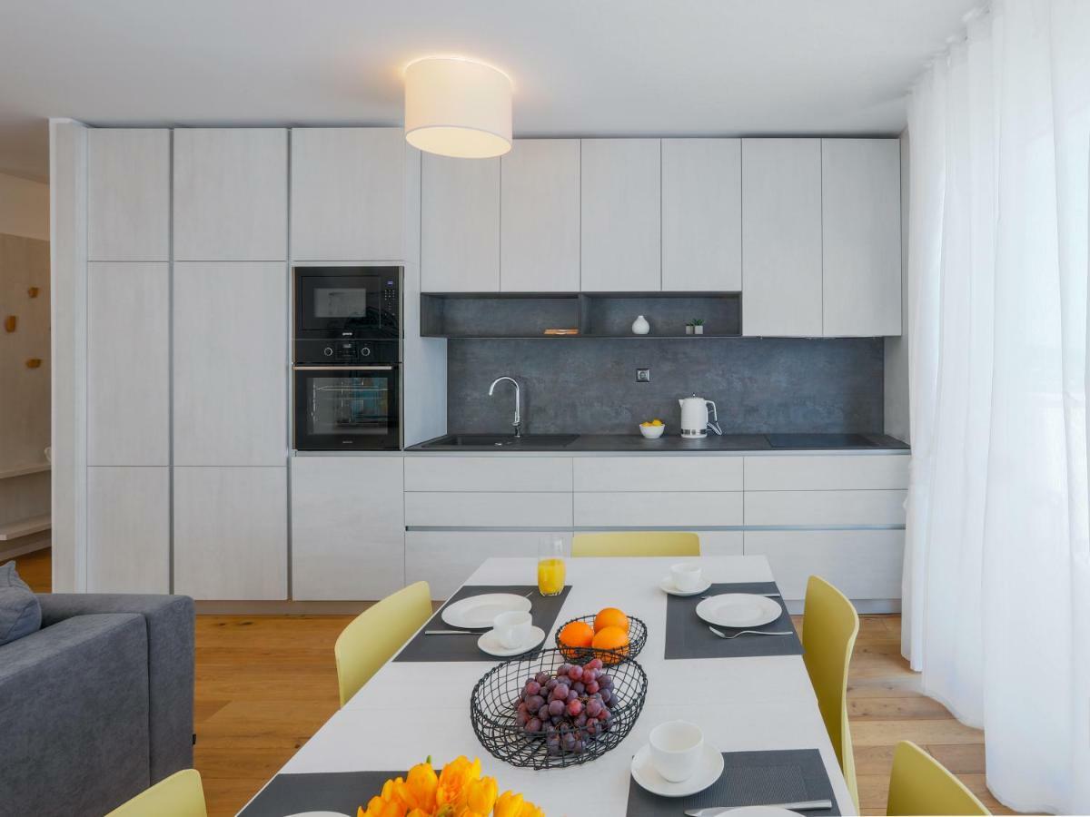 Luxury Apartment La Mer Murter Bagian luar foto