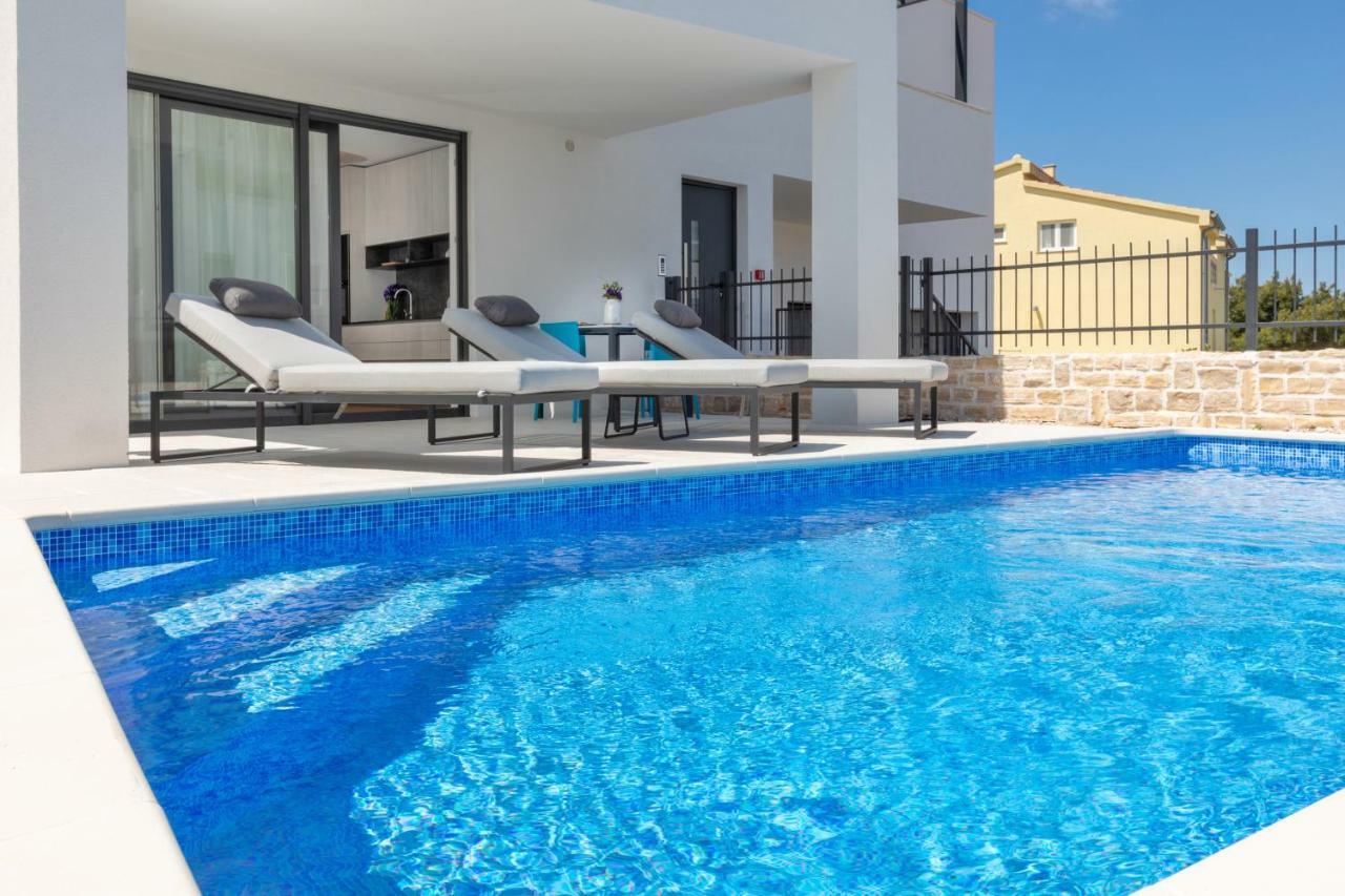 Luxury Apartment La Mer Murter Bagian luar foto